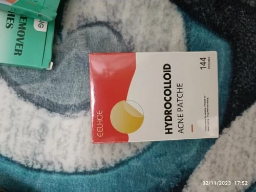 Customer photo review of Patchs anti boutons et acné
