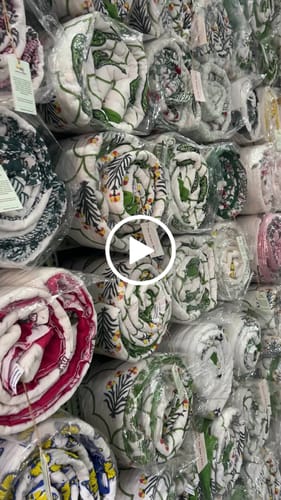 Customer video review of Organic Mulmul Cotton Quilt