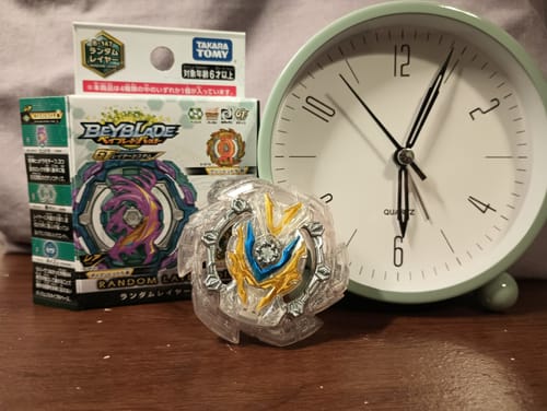 Customer photo review of Takara Tomy Beyblade Burst B-147 Random Layer Vol.2