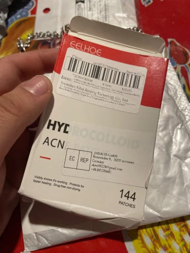 Customer photo review of Patchs anti boutons et acné