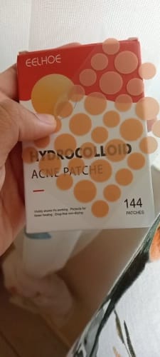Customer photo review of Patchs anti boutons et acné