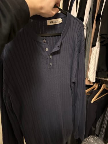 Customer photo review of RT No. 10559 VERTICAL KNIT HENRY COLLAR LONGSLEEVE SHIRT