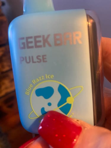 Customer photo review of Geek Bar Pulse 15000 Puffs