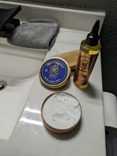 Customer photo review of Complete Beard Care Kit