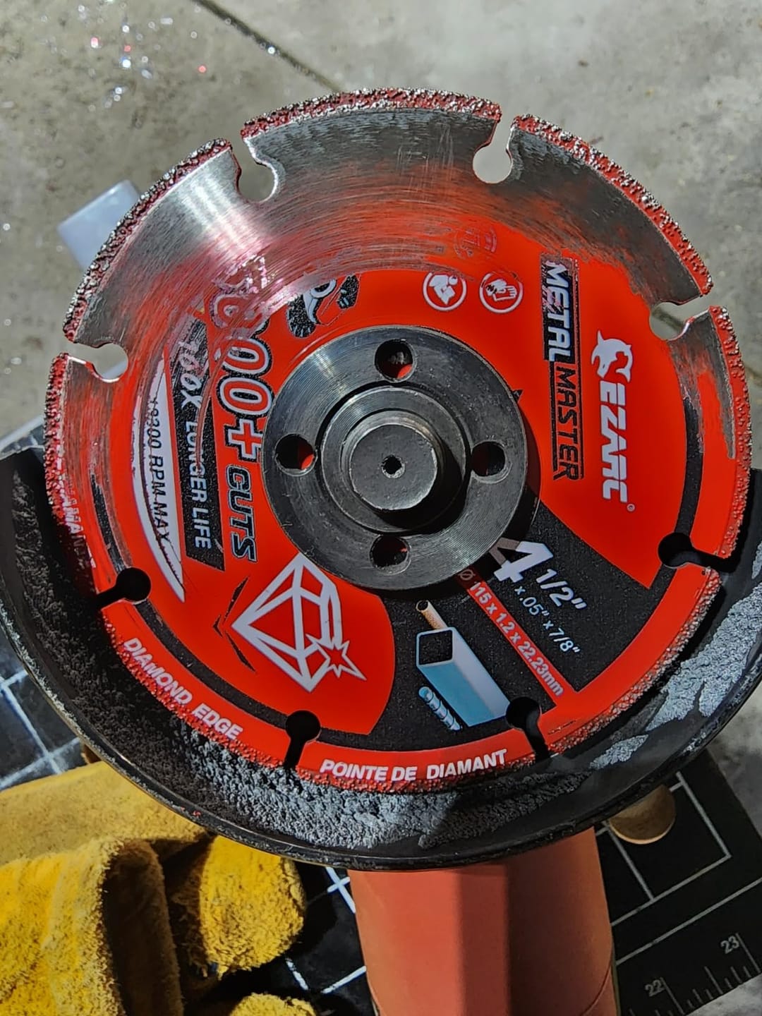 Customer photo review of Diamond Metal Cutting Wheel For Rebar/Steel/Iron/Inox
