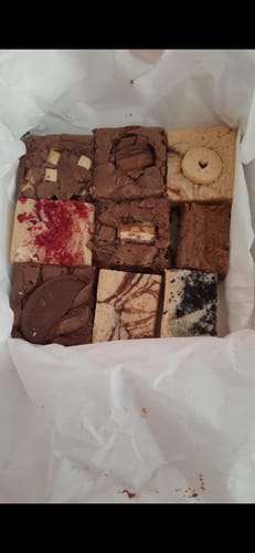Customer photo review of Brownie & Blondie Mixed Box