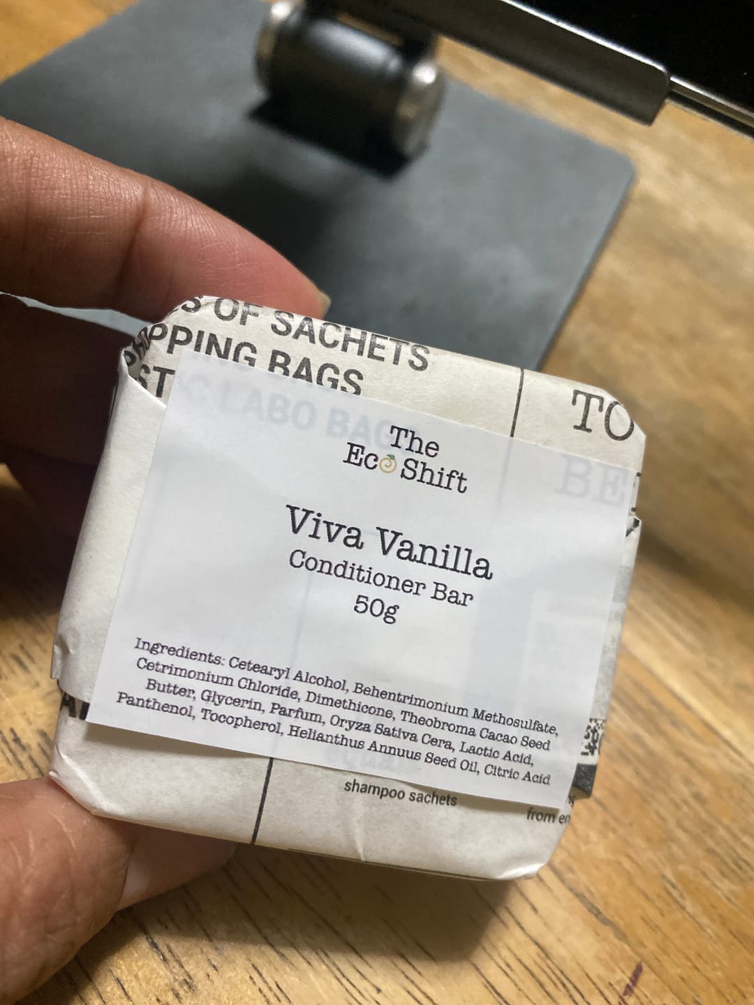 Customer photo review of Moisturizing Conditioner Bar Viva Vanilla