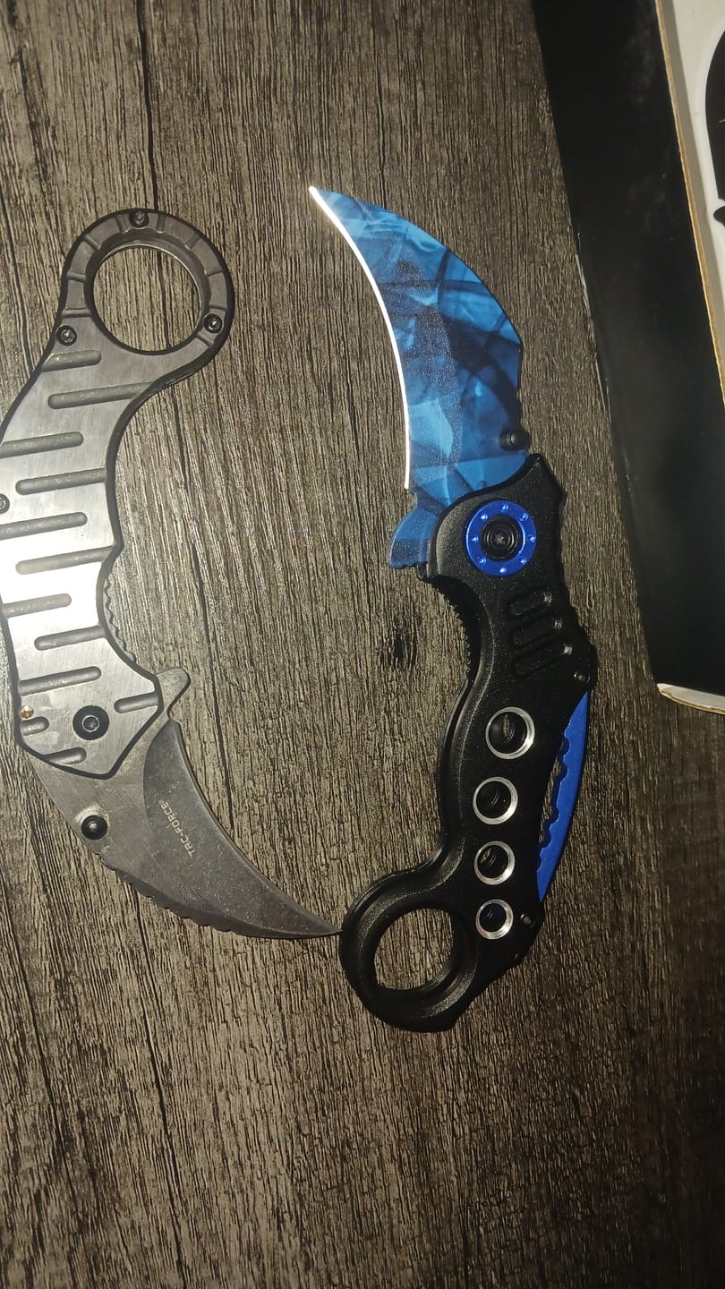 Customer photo review of Karambit Mystery Box™
