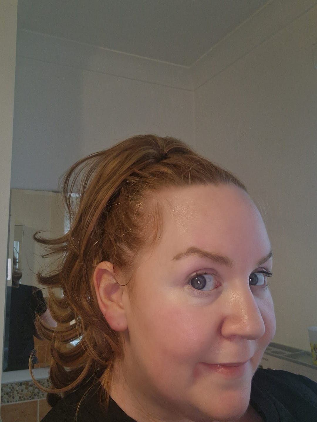 Customer photo review of Stranded Medium Flicky Clip-on Ponytail #6/27 Honey Blush