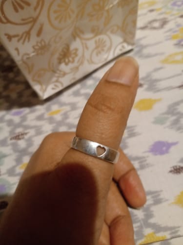 Customer photo review of Silver Hollow Heart Ring