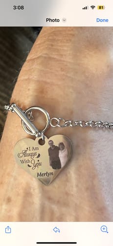 Customer photo review of Personalized Engraved Heart Bracelet I'm Always With You - Memorial Gift For Family, Friend