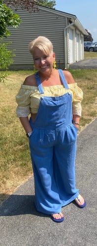 Customer photo review of Vorioal Denim Loose Pocket Jumpsuit