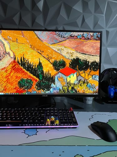 Customer photo review of Mystery Keycap | Winter Escape