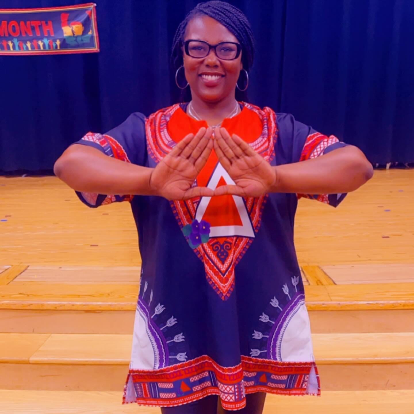 Customer photo review of Dashiki Shirt- Delta Sigma Theta
