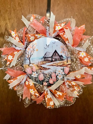 Customer photo review of Floral Sign, Spring Sign, DCO-00859, Sign For Wreath, 10" Round Metal Sign