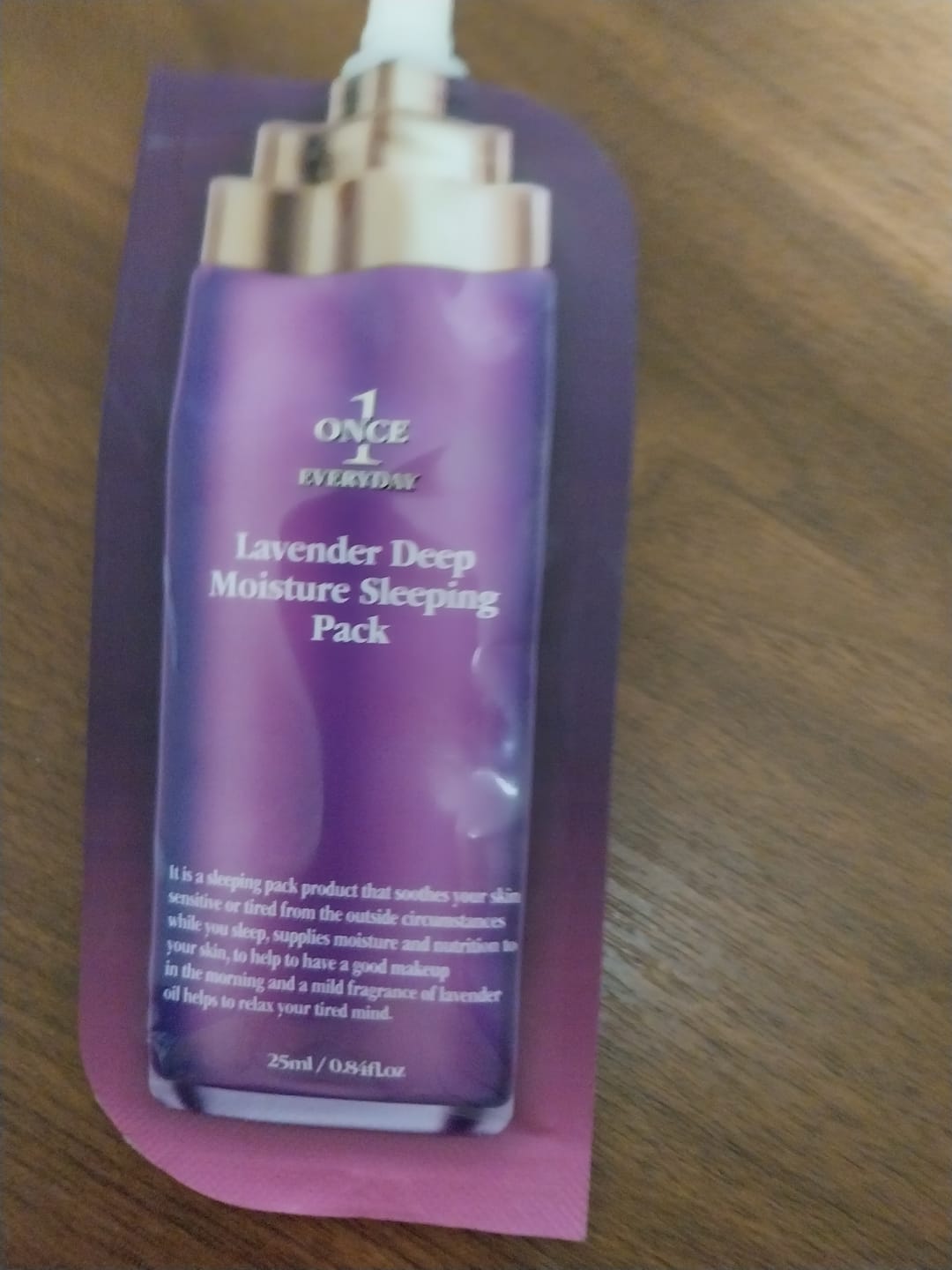 Customer photo review of Дълбоко хидратираща и успокояваща нощна гел-маска с лавандула Chamos Once Everyday