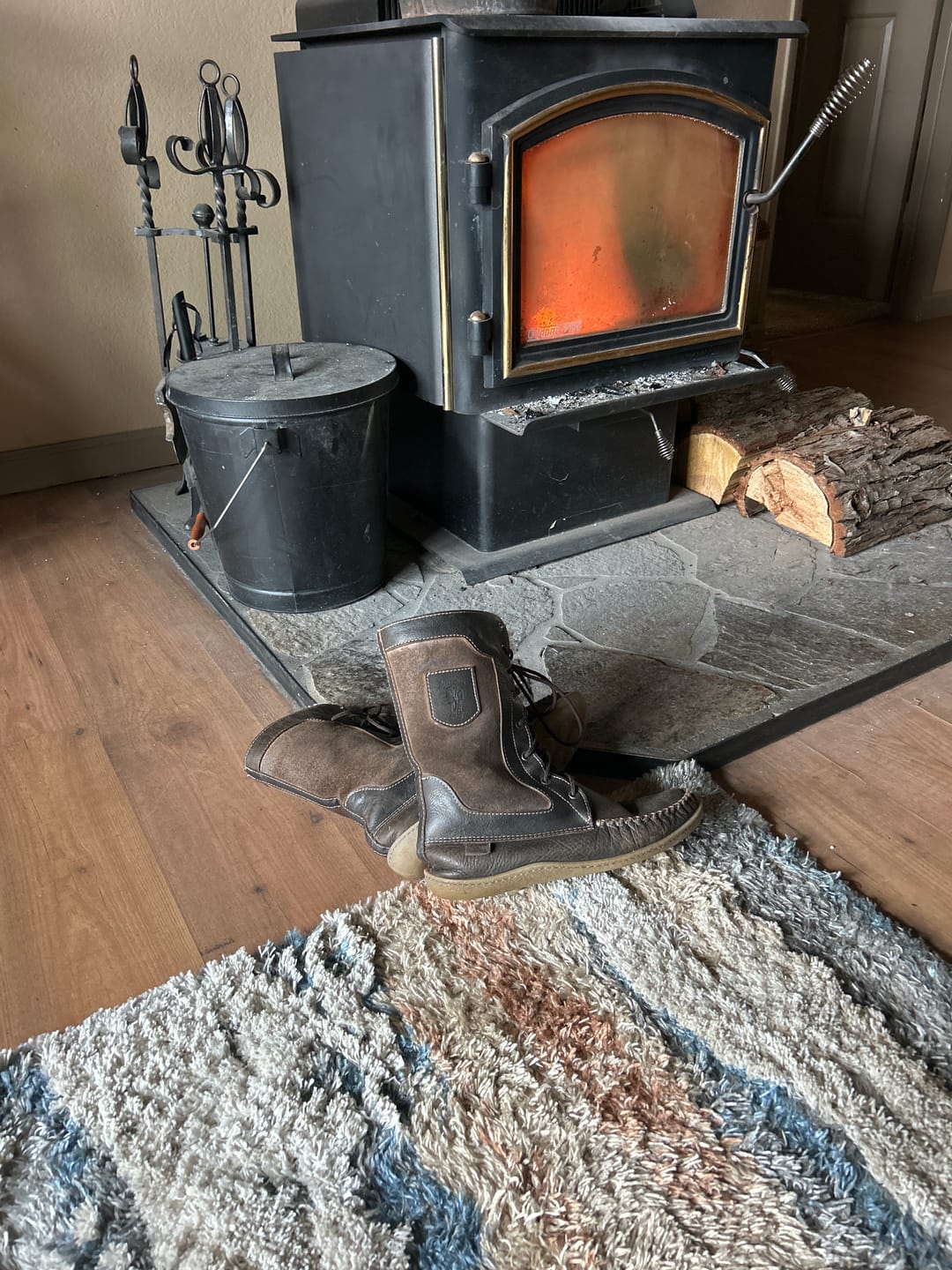 Customer photo review of Men's 12" Sheepskin Lined Snowshoe Mukluks