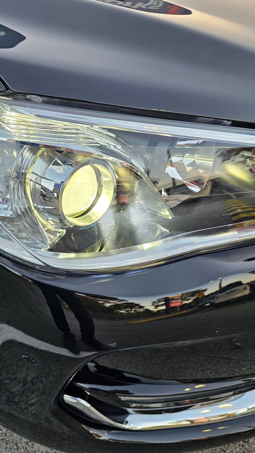 Customer photo review of White LED Headlight Globes