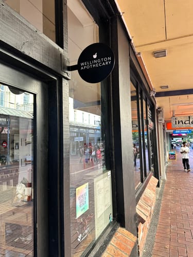 Customer photo review of FOLD Round Sign 250