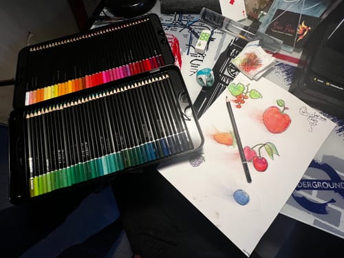 Customer photo review of 120 Pièces Crayons Aquarelle Dans Un Étui À Étain D'affichage