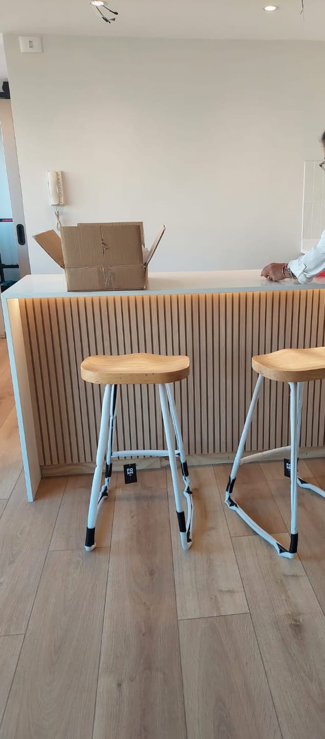 Customer photo review of Taburete Medio 66 Madera City Natural