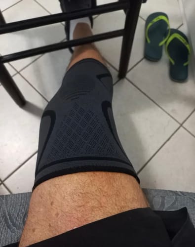 Customer photo review of revitalCare orthopädische Kniebandage Pro