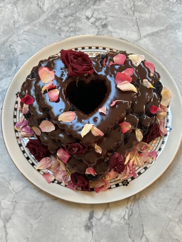 Customer photo review of VALENTINE'S DAY - Freeze Dried Edible Flowers