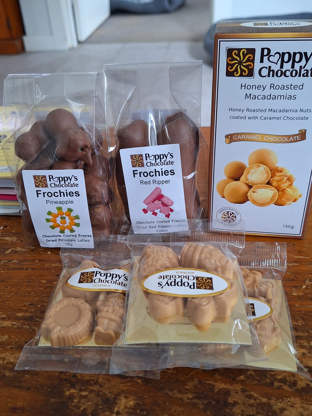 Customer photo review of Frochies Pineapple chocolate coated freeze dried candy lollies