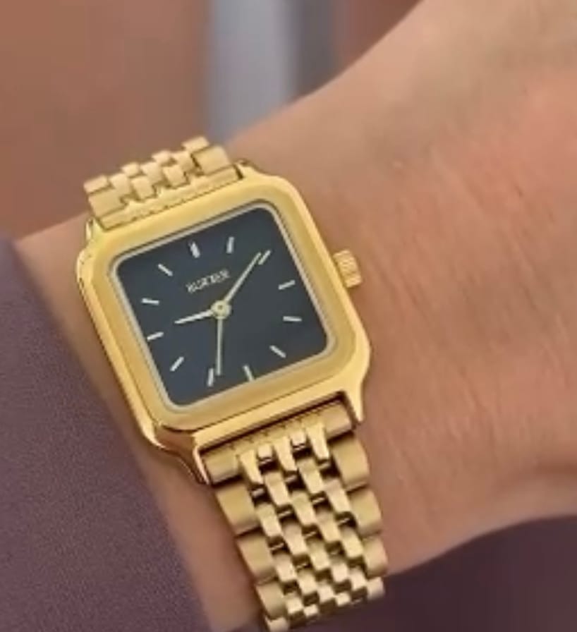 Customer photo review of Macy Gold Black