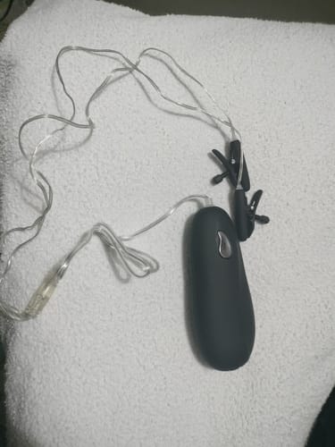 Customer photo review of Pinzette Vibranti per Seno