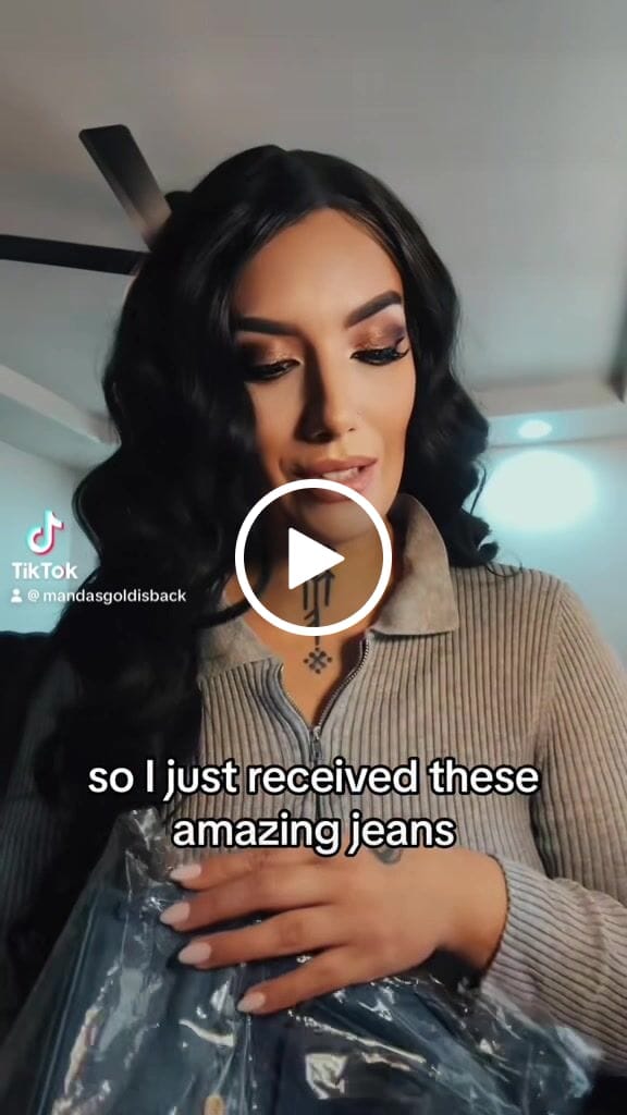 Customer video review of Sculpting Faja with Hooks NS066