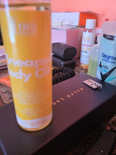 Customer photo review of Pineapple - Body Oil