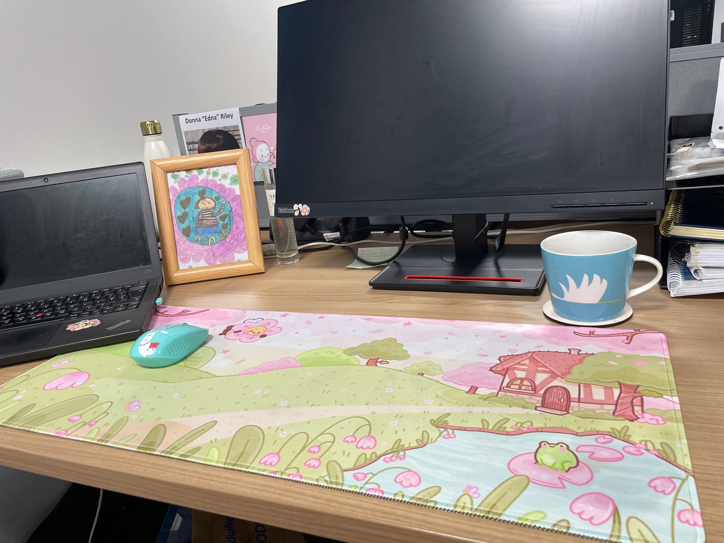 Customer photo review of Large Sakura Scene Bumblebutt Cherry Blossom Gaming Mouse Pad