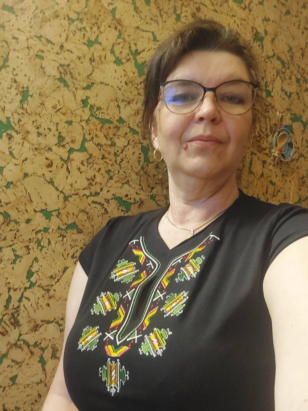 Customer photo review of Тениска с V деколте "от Шоплука"