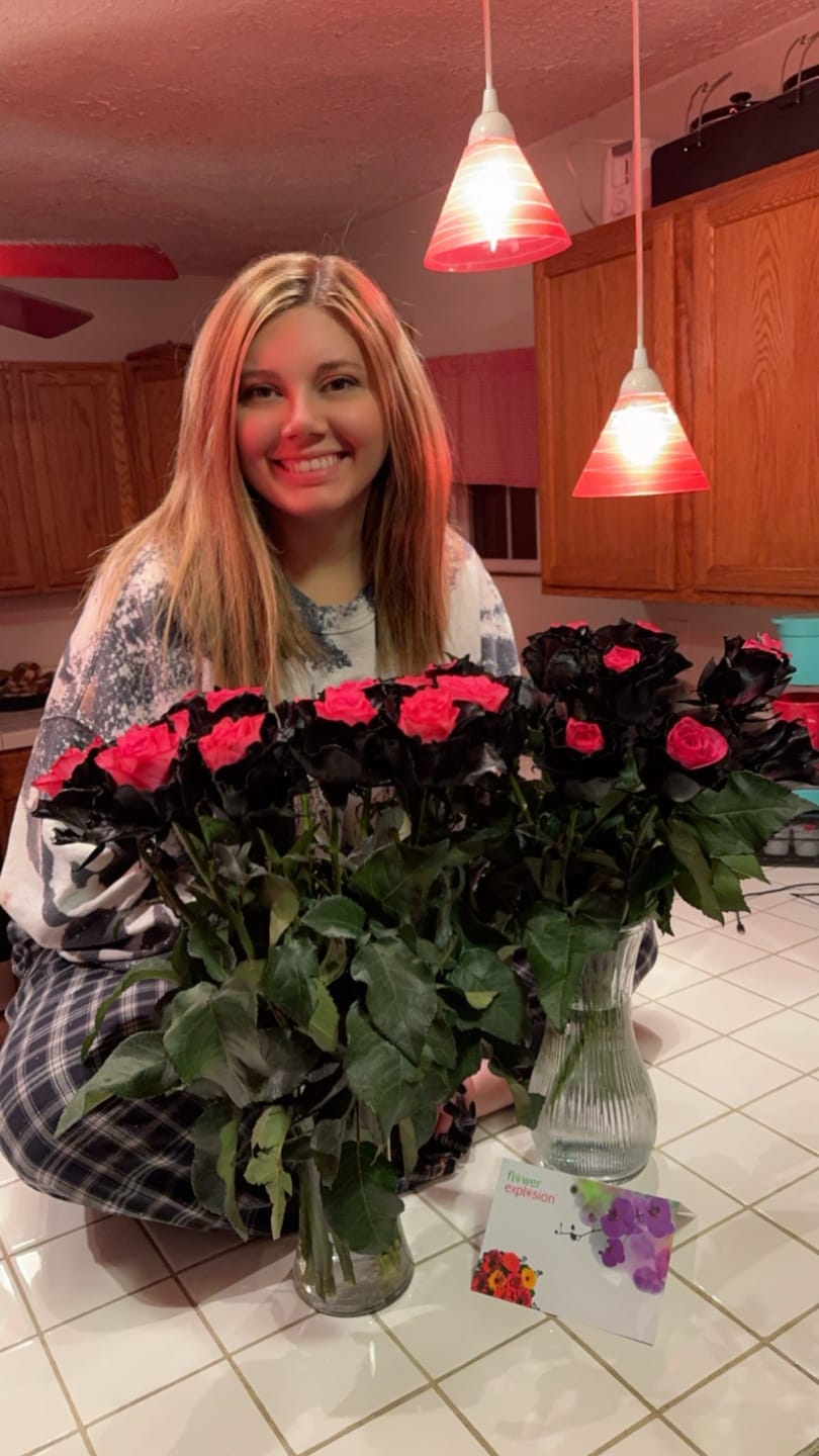 Customer photo review of Mystic Topaz Airbrushed Roses
