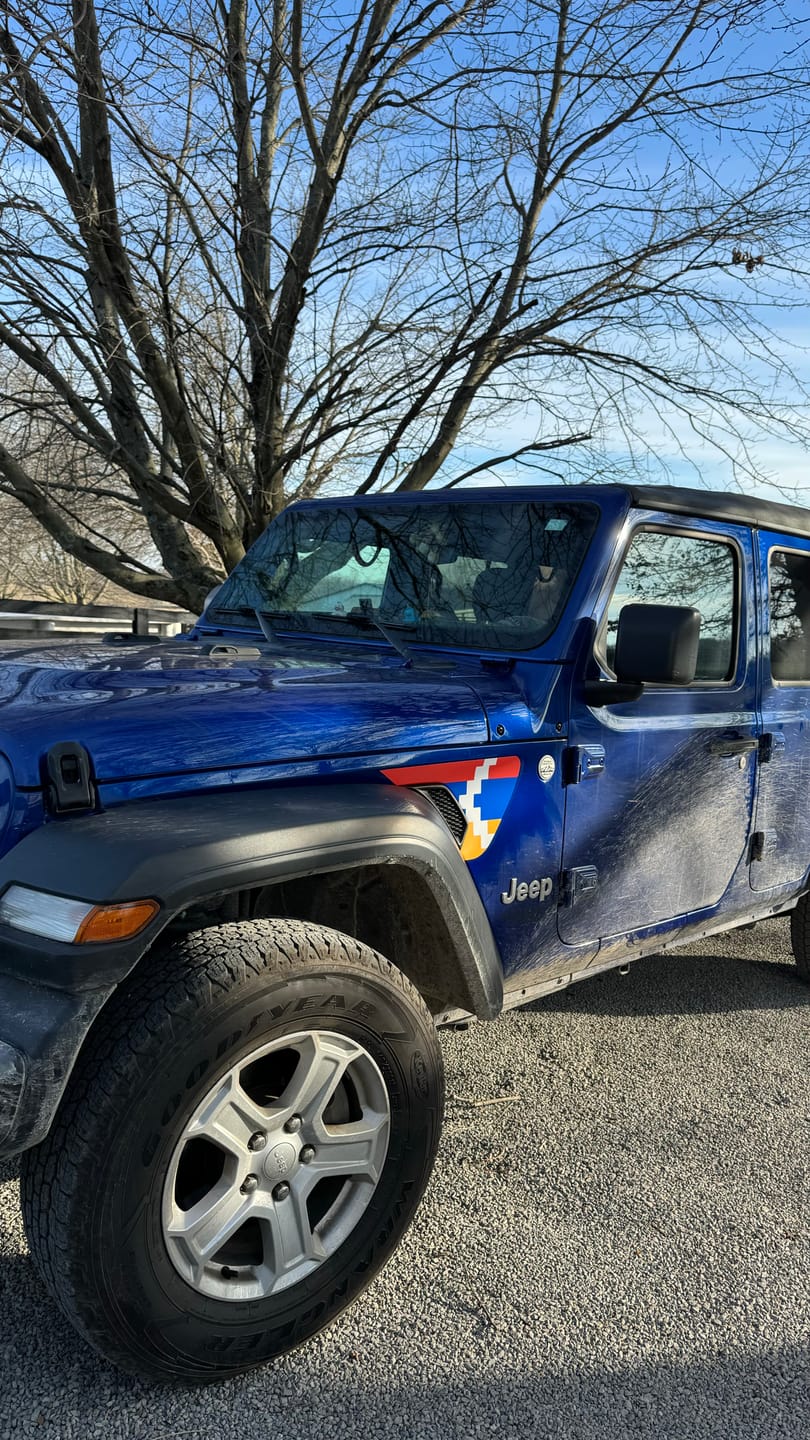 Customer photo review of Design Your Own Fender Vent Decal Set | fits Wrangler JL & Gladiator JT