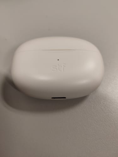 Customer photo review of Audífonos inalámbricos True Wireless | STF Icon | 40 horas uso carga rápida Blanco