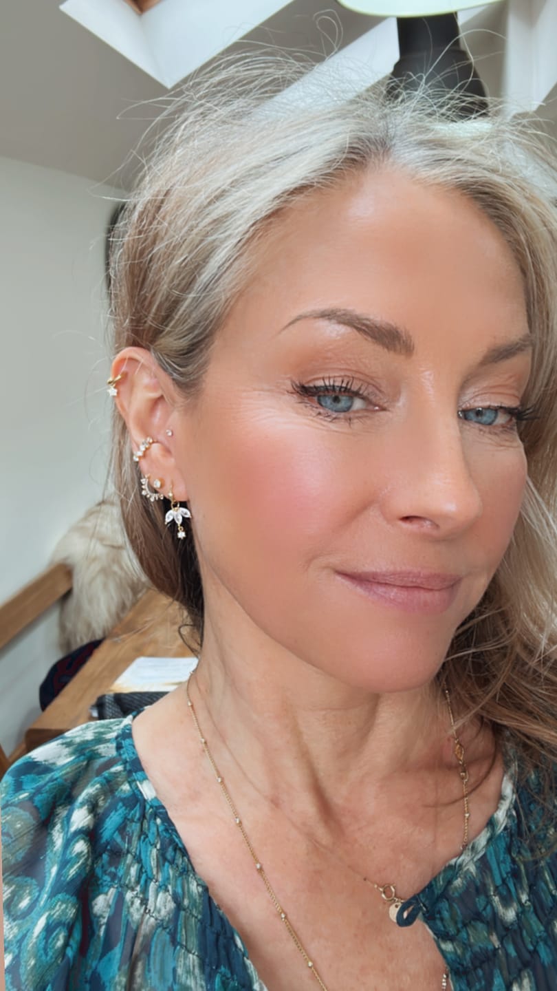 Customer photo review of Crystal Curved Barbell