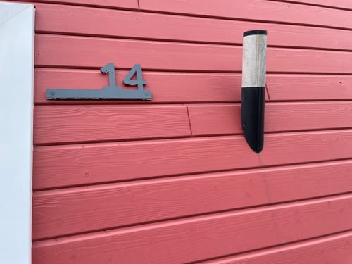 Customer photo review of Numero civico sagomato modello Line 01 Acrilico