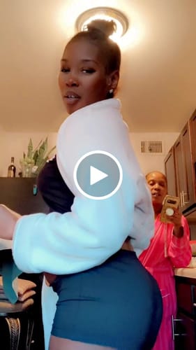 Customer video review of Butt & Breast enlargement with Maca root, Fenugreek, and other natural ingredients - Natural Curves Capsules made from natural ingredients