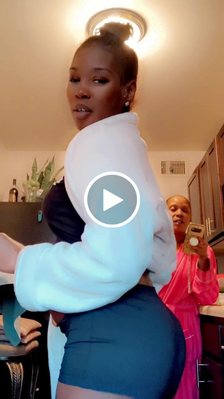 Customer video review of Butt & Breast enlargement with Maca root, Fenugreek, and other natural ingredients - Natural Curves Capsules made from natural ingredients