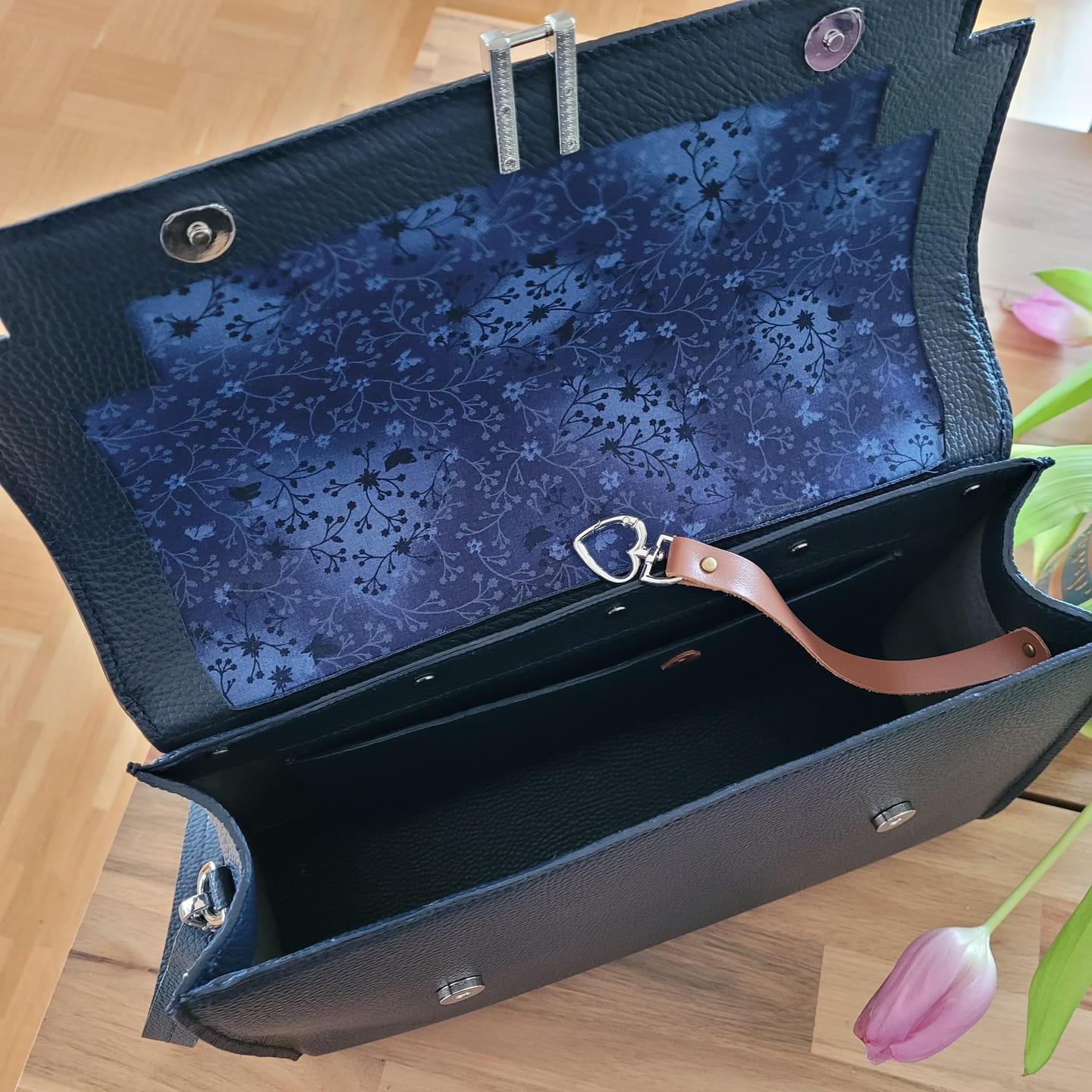 Customer photo review of DIY-Box: The Business Bag *Eckige Klappe*