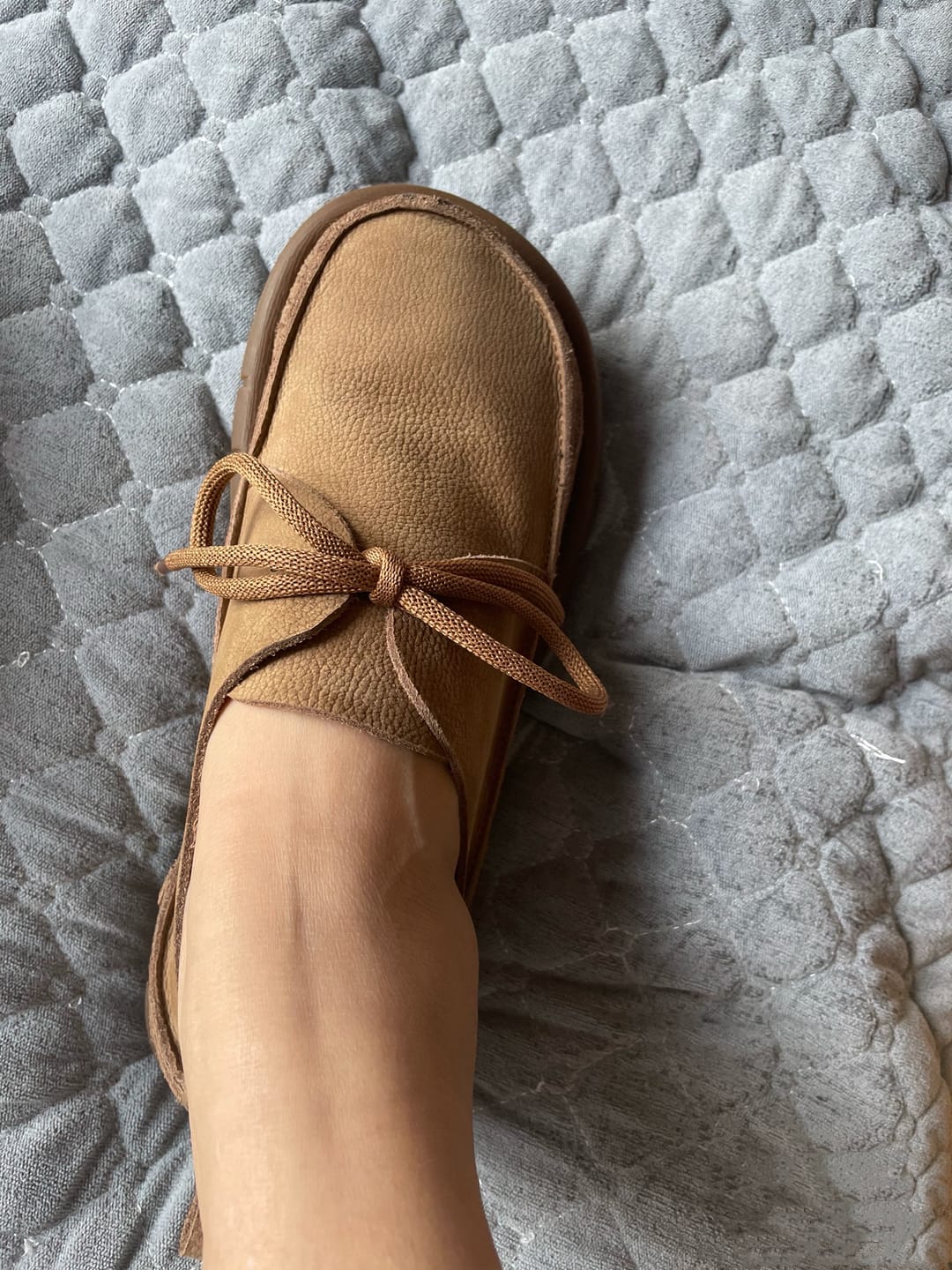 Customer photo review of Comfortable Soles Soft Leather Lace-up Flat Shoes