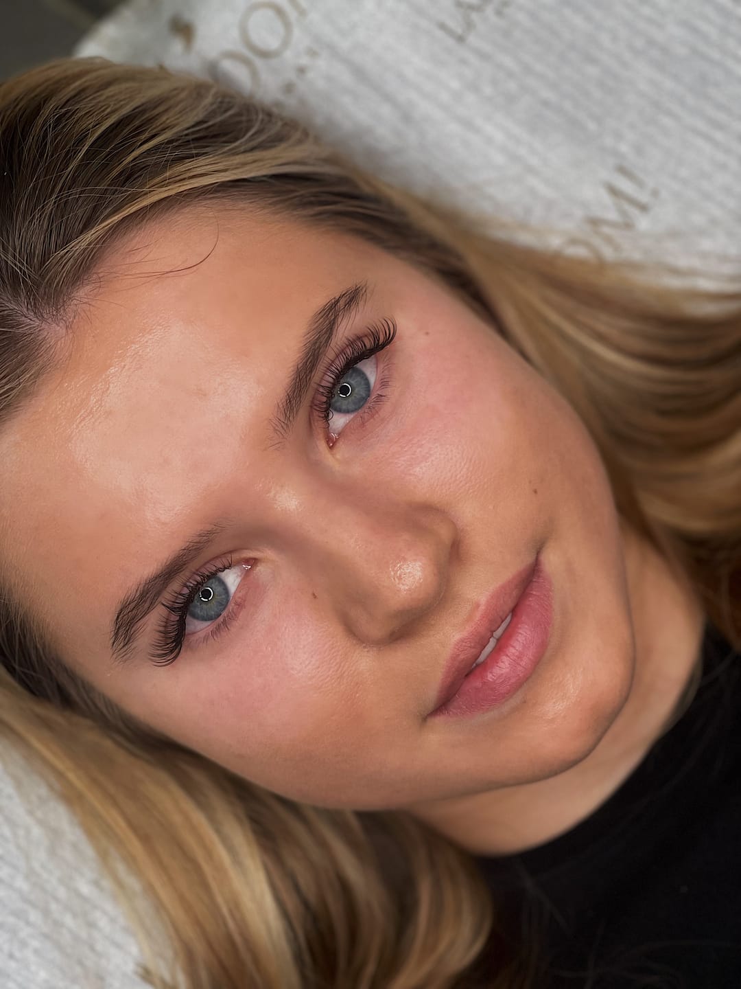 Customer photo review of Classic Lash Extensions 0.18mm