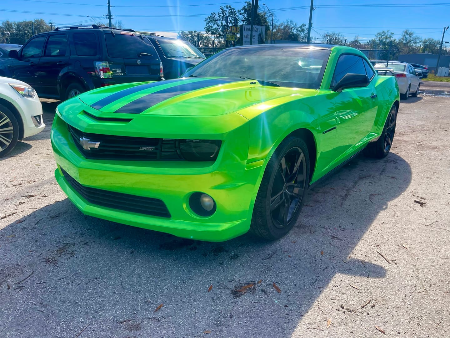 Customer photo review of Candy Metallic Neon Green vinyl wrap