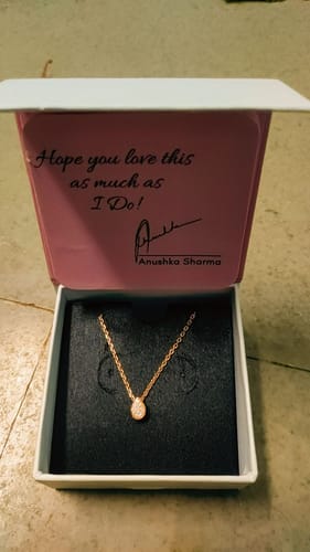 Customer photo review of Rose Gold Studded Swayer Necklace