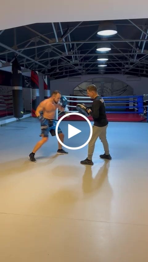 Customer video review of Manusi Box Knockout Skull