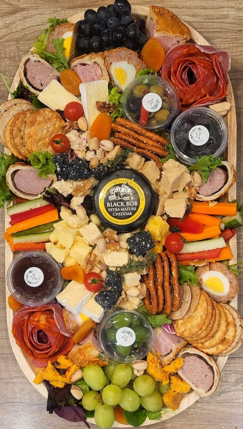 Customer photo review of Extra Large 22" x 12" Oval Disposable Palm Leaf Wooden Platter Tray