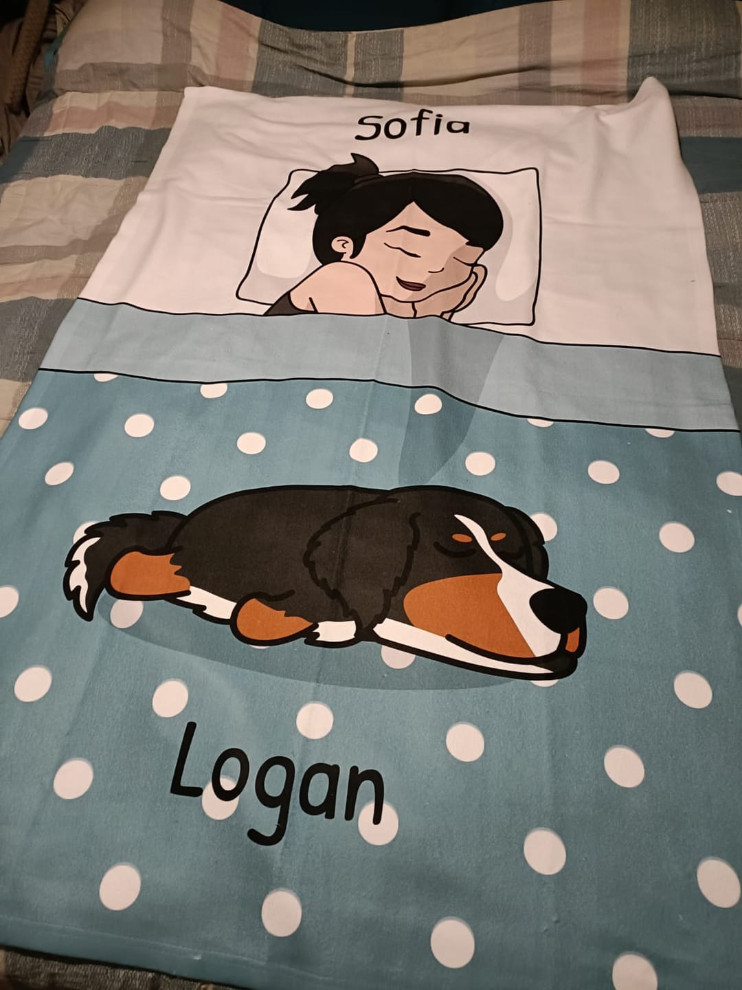 Customer photo review of Tempo di coccole con gli animali domestici (Singolo) - Plaid personalizzato