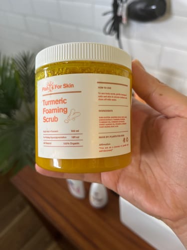 Customer photo review of Turmeric Foaming Body Scrub